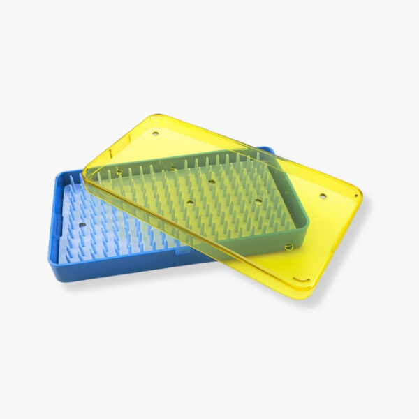 Small sterilizing tray 170×108×22mm with colored lid and silicone insert – for autoclave use